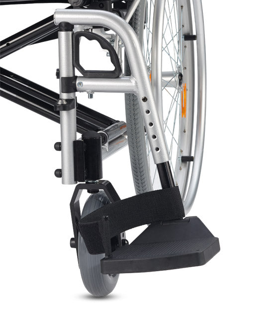 Leichtgewichtrollstuhl Pyro Light XL, mit Trommelbremse - Bischoff & Bischoff