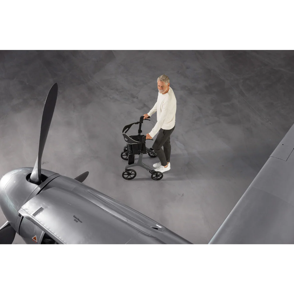 Carbon Rollator AeroWalk - extra light 4.6 kg | Drive Medical